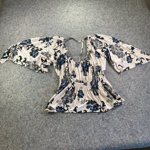 Free People Tops - Free People Womens Blue and White Cape Sleeve Floral Blouse Size XS